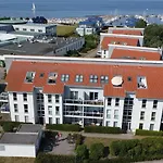 Apartamento Yachthafenresidenz-wohnung-8304-860